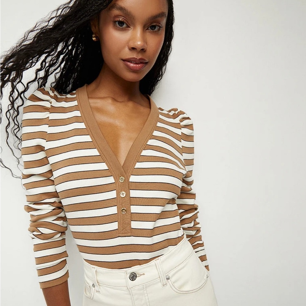 Veronica Beard Tan and White Fitted Sleeve Blouse STAINS